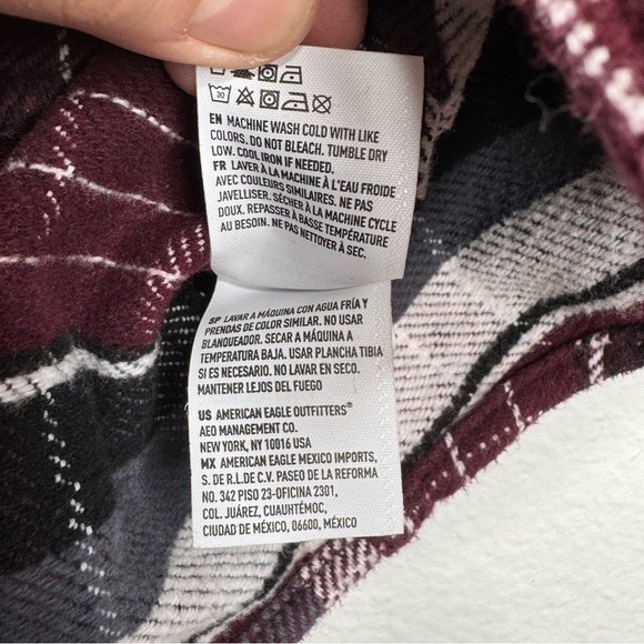 American Eagle Burgundy Plaid Thick Flannel Long Sleeve Button‎ Up Shirt Size M - Picture 5 of 10